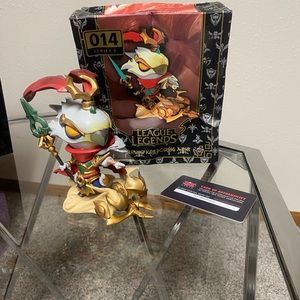 League of legends the warring king Azir figure